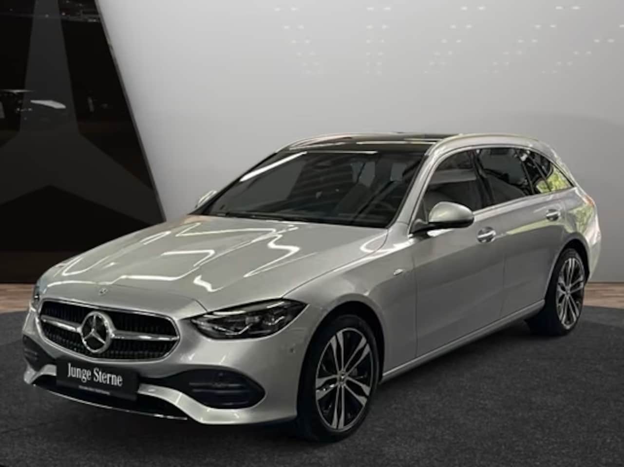 Mercedes-Benz C-klasse Estate - 300e T AVANTGARDE ** LED, PANO, TREKH, MEM, WINTER-PACK, 18-inch LMV ** Ex MB-AG - UNFALLF - AutoWereld.nl