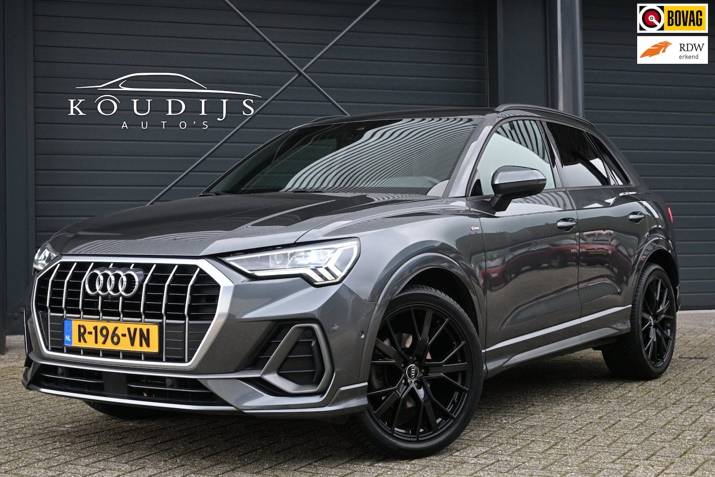 Audi Q3 - 35 TFSI edition one 35 TFSI edition one, 360° camera, Adaptive cruise, Virtual Cockpit, 20” Audi Sport, Stoelv - AutoWereld.nl