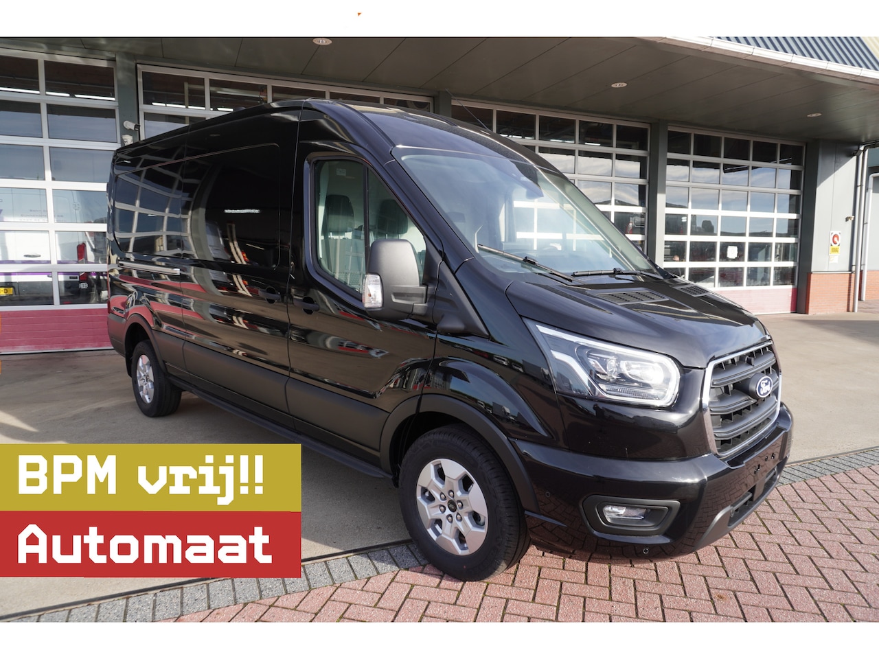 Ford Transit - 350L 2.0 TDCI 165PK L3H2 Limited Automaat nr.V108 | Airco | Adap.Cruise | Navi | 360Camera - AutoWereld.nl