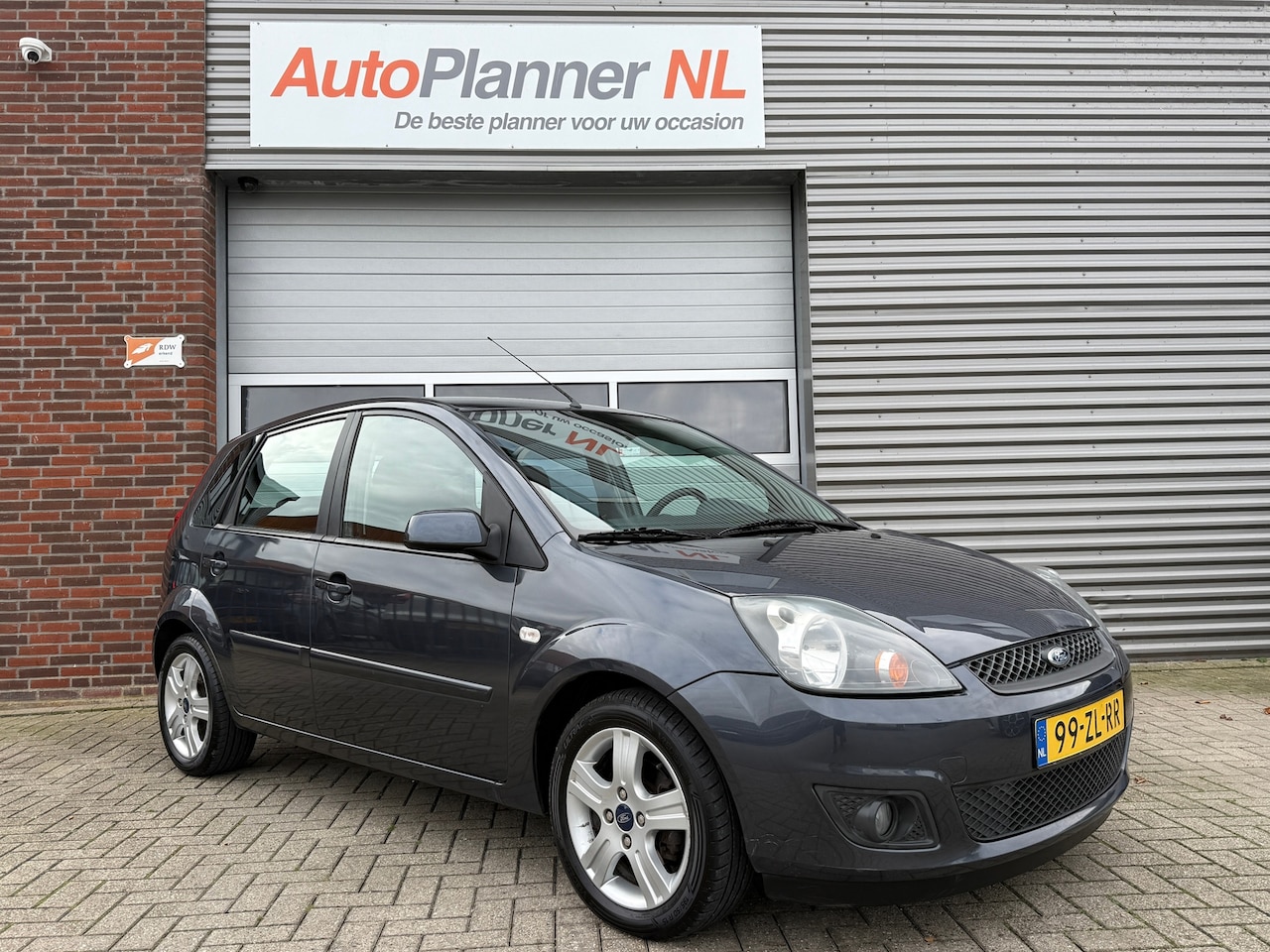 Ford Fiesta - 1.4-16V Futura XL! 5-Deurs! Clima! Cruise! - AutoWereld.nl