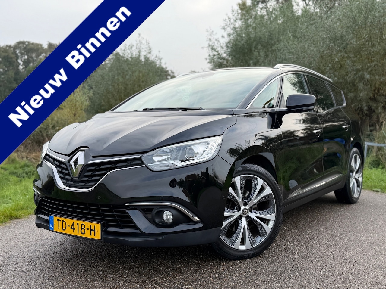 Renault Grand Scénic - 1.3 TCe Intens 7persoons / Panoramadak / NL Auto / Navigatie / Camera / Keyless entry / Go - AutoWereld.nl