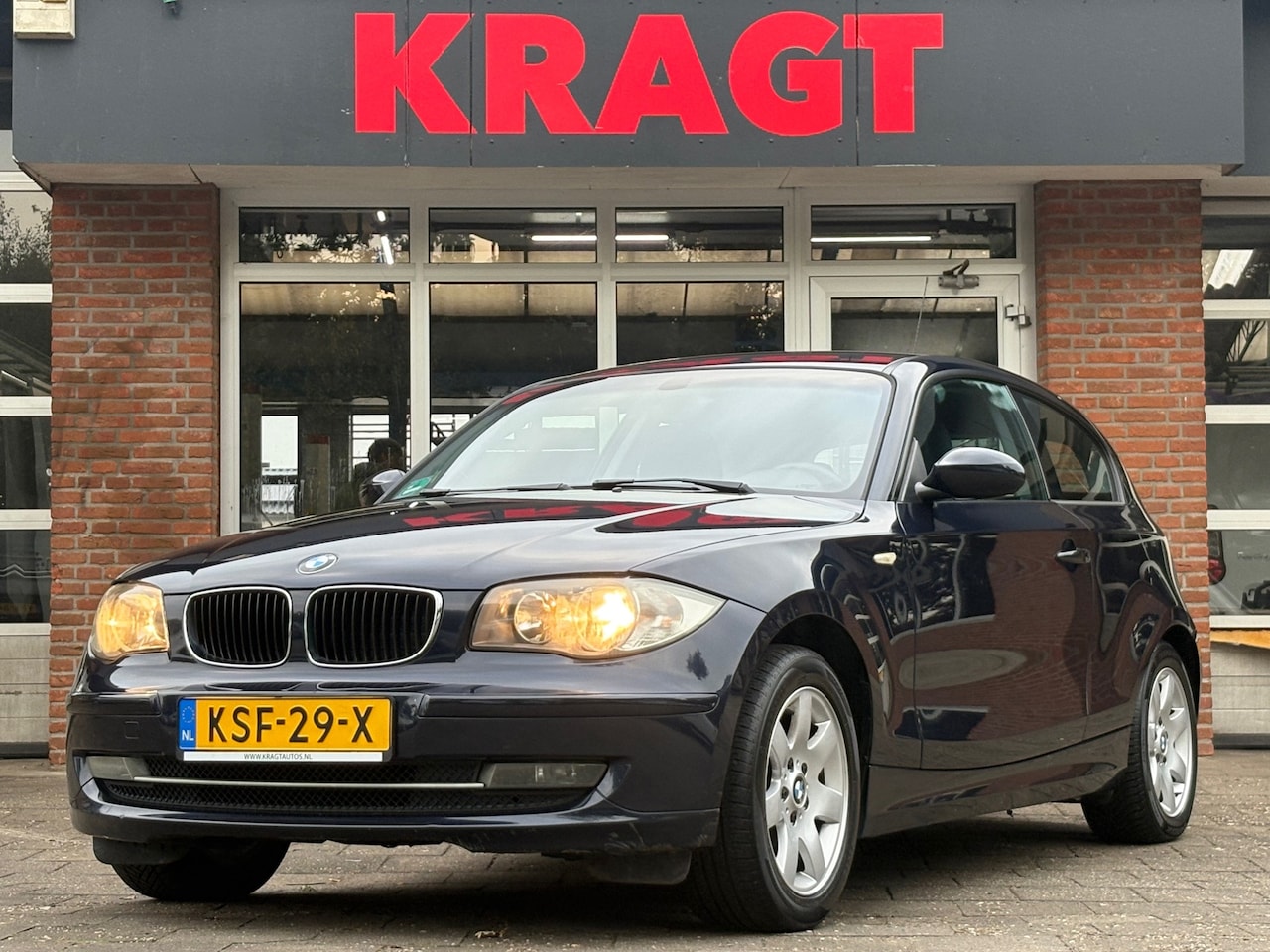 BMW 1-serie - Introduction 116i - APK 08-2027 - koude airco - sportief! - AutoWereld.nl