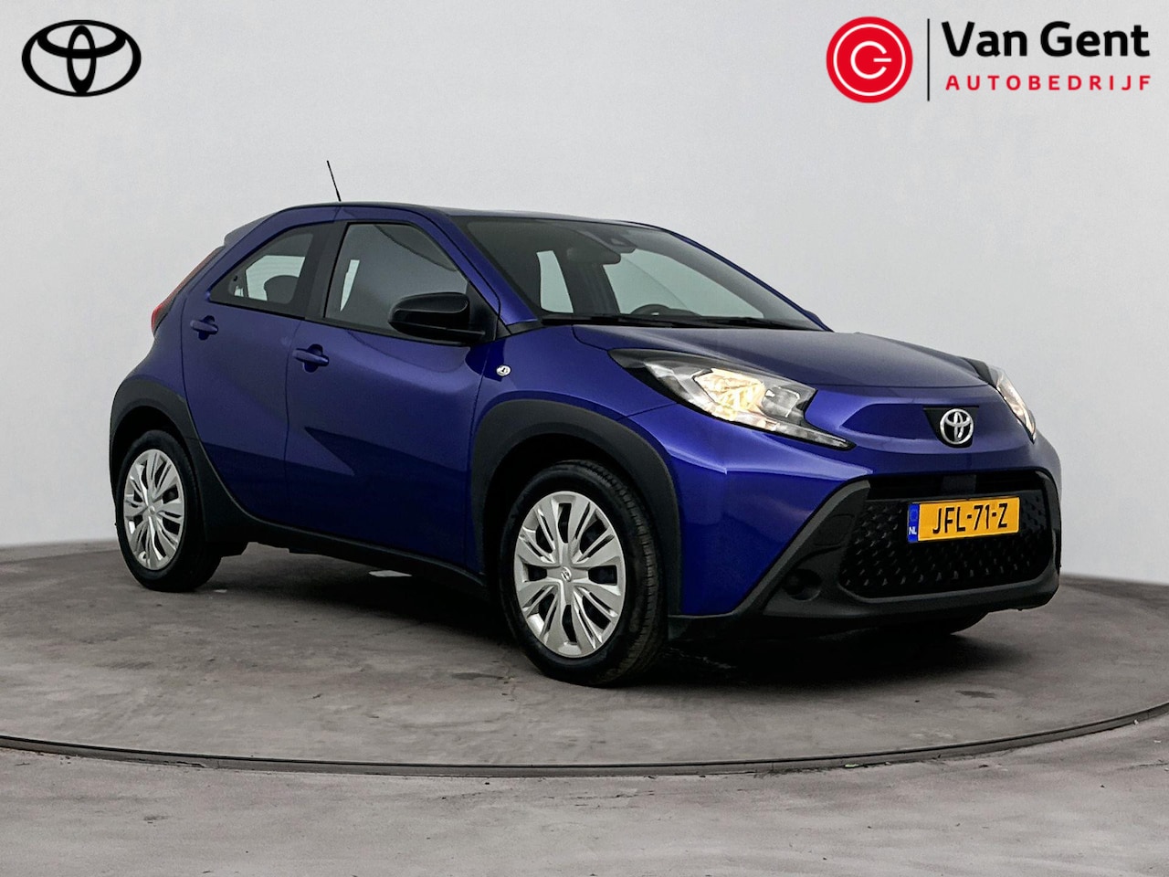 Toyota Aygo X - 1.0 VVT-i MT Play | Apple Carplay / Android Auto | Adaptive Cruise | Airco | Camera | Rijs - AutoWereld.nl