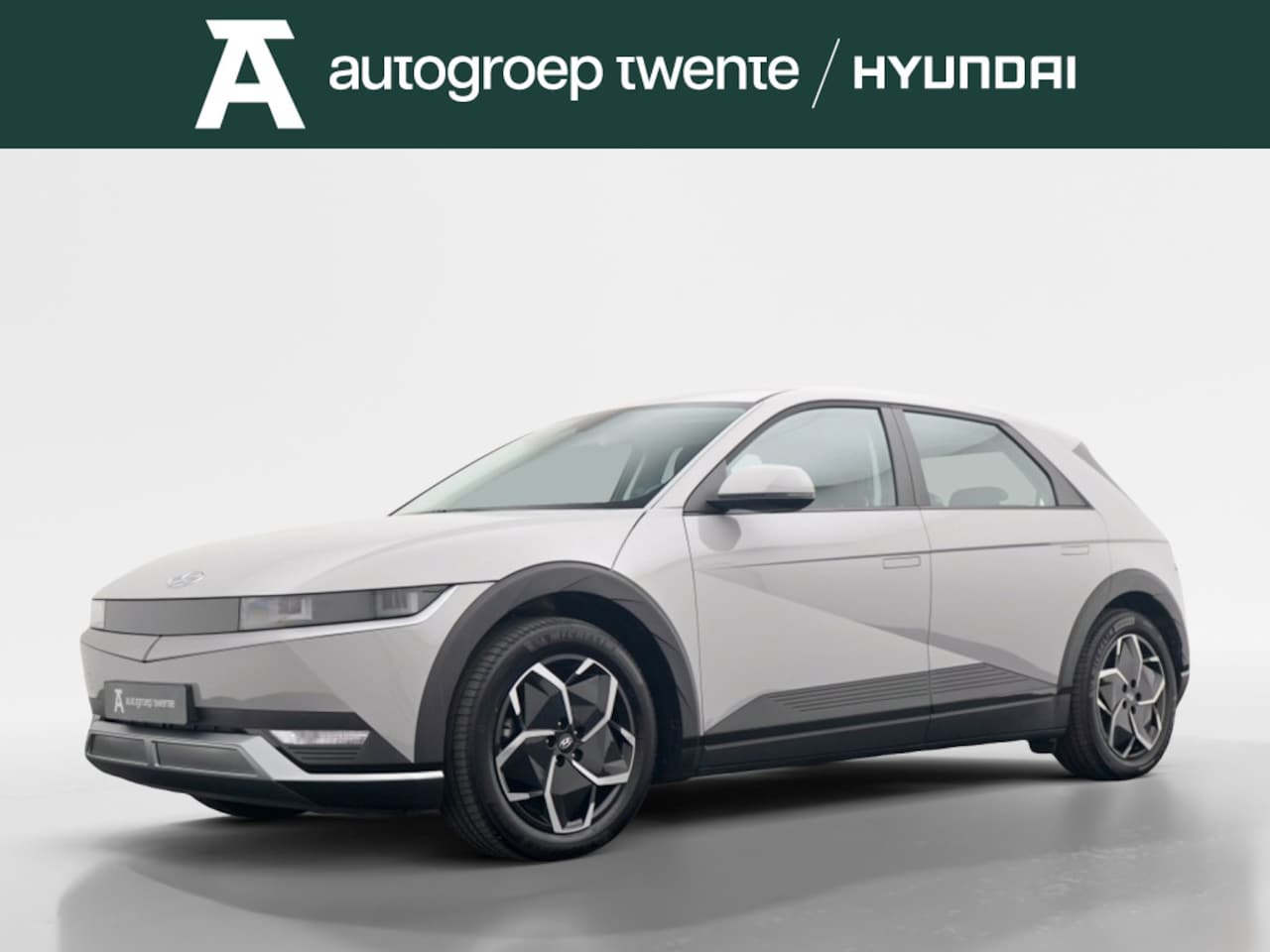 Hyundai IONIQ 5 - Connect 77.4 kWh | SOH 98,0% Aviloo | Trekhaak | Stuur- en stoelverwarming - AutoWereld.nl