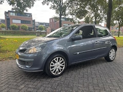 Renault Clio - 1.4-16V Exception