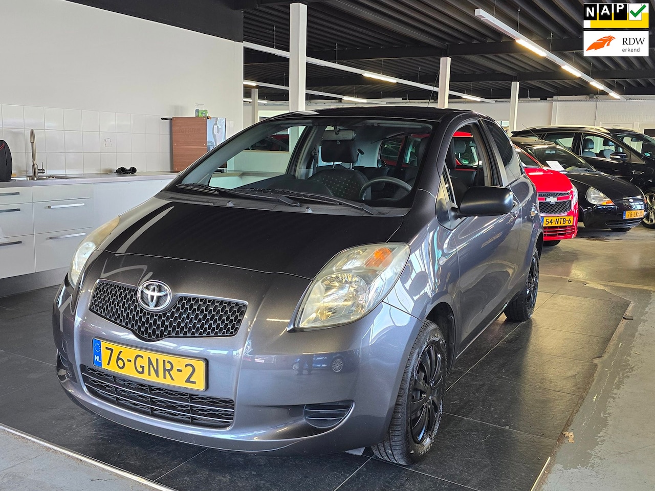 Toyota Yaris - 1.0 VVTi +/N.A.P/APK 07-2027/ - AutoWereld.nl