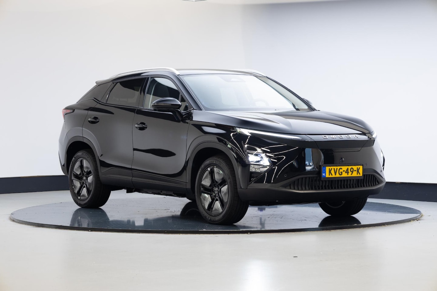 Omoda 5 - EV Premium 61 kWh 360 camera | Stoel vent. | ACC | 7 jaar fabrieksgar. | - AutoWereld.nl