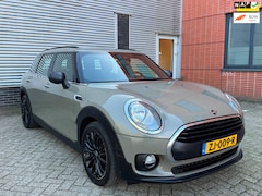 MINI Clubman - 1.5 Cooper Business Edition Lichtmetaal, automaat, climat con, navigatie, nap, apk, rgb ve