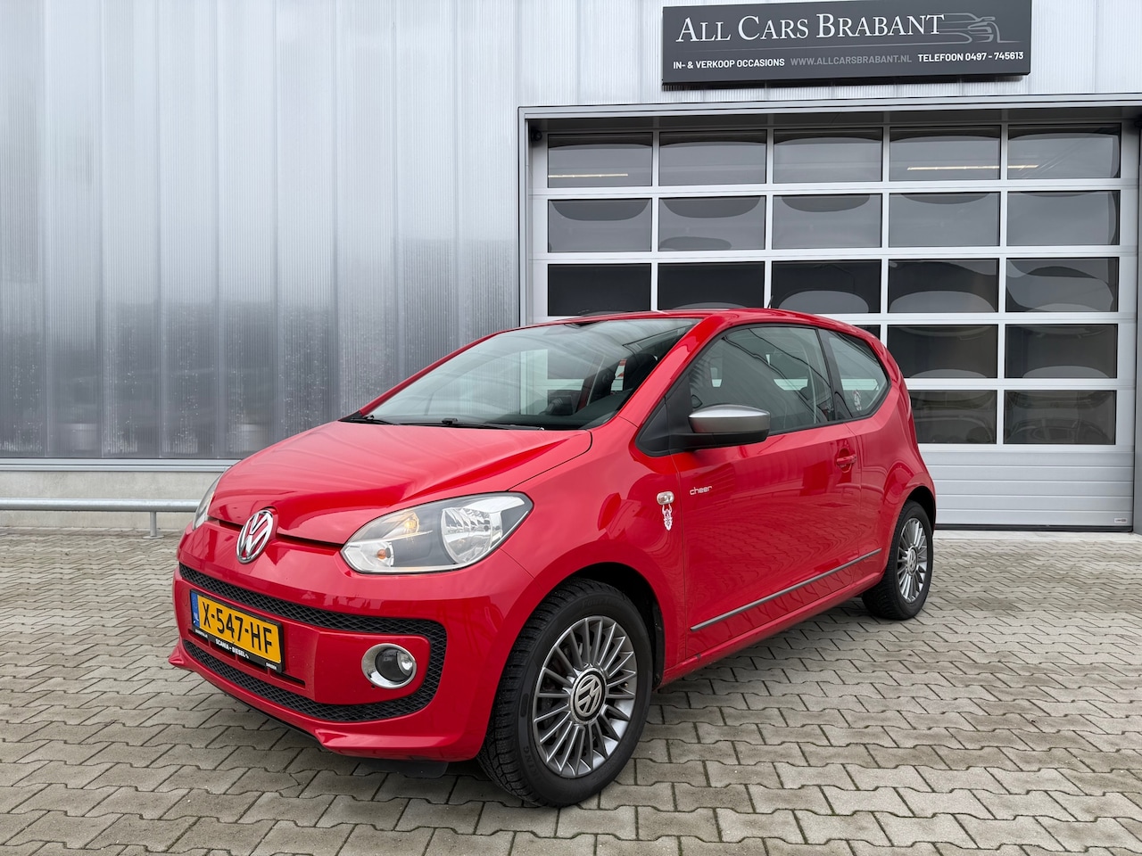 Volkswagen Up! - 1.0 cheer up! / stoelverwarming/ airco/ navi / lm velgen - AutoWereld.nl