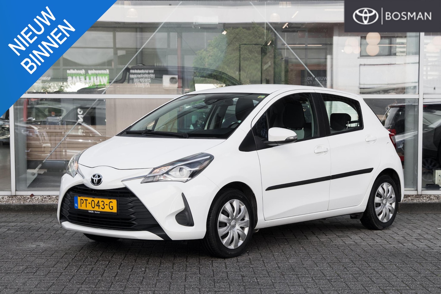 Toyota Yaris - 1.5 VVT-i Aspiration 1.5 VVT-i Aspiration - AutoWereld.nl