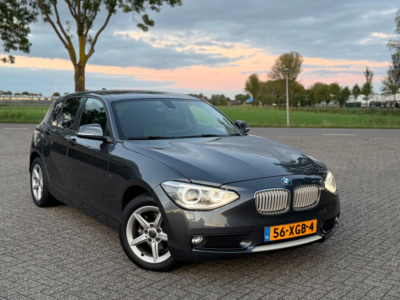 BMW 1-serie - 116i Urban-Line 5D (bj 2012) NAVI|BI-XENON|LMV|AIRCO| - AutoWereld.nl