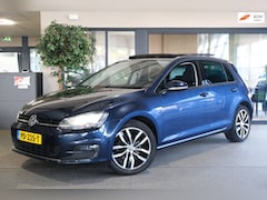 Volkswagen Golf - 1.4 TSI Highline DSG 122PK Pano Navi Cruise PDC