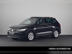 Volkswagen Tiguan - 1.5 TSI Life Business | Panoramadak | Trekhaak | 360 Camera