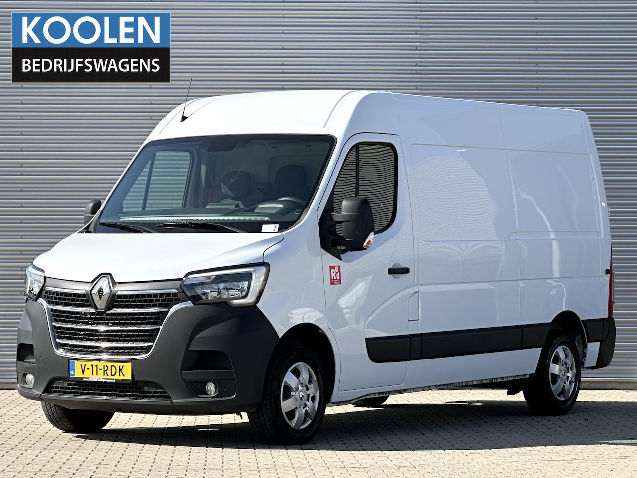 Renault Master - T33 2.3 dCi 150 PK L2H2 Airco|Trekhaak|Navi|Cruise - AutoWereld.nl