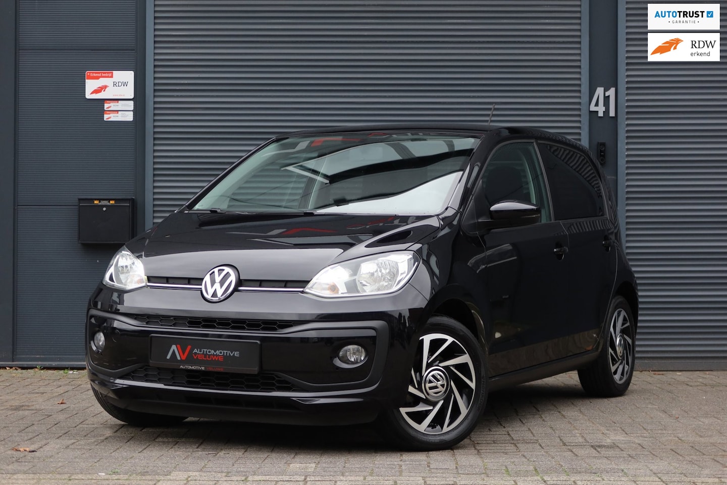 Volkswagen Up! - 1.0 JOIN Edition LED|Stoelverwarming|Airco|15’’|Topstaat - AutoWereld.nl