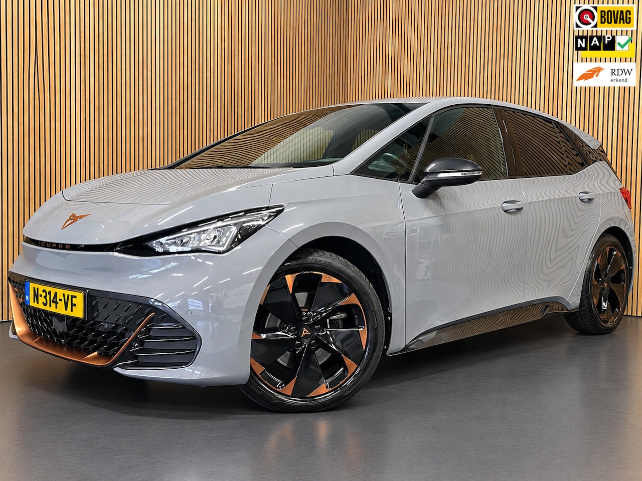 CUPRA Born - Adrenaline One 62 kWh|VAPOR GREY|ACC|ANDROID|APPLE CARPLAY|CAMERA|STOEL+STUURVERWARMING|NA - AutoWereld.nl