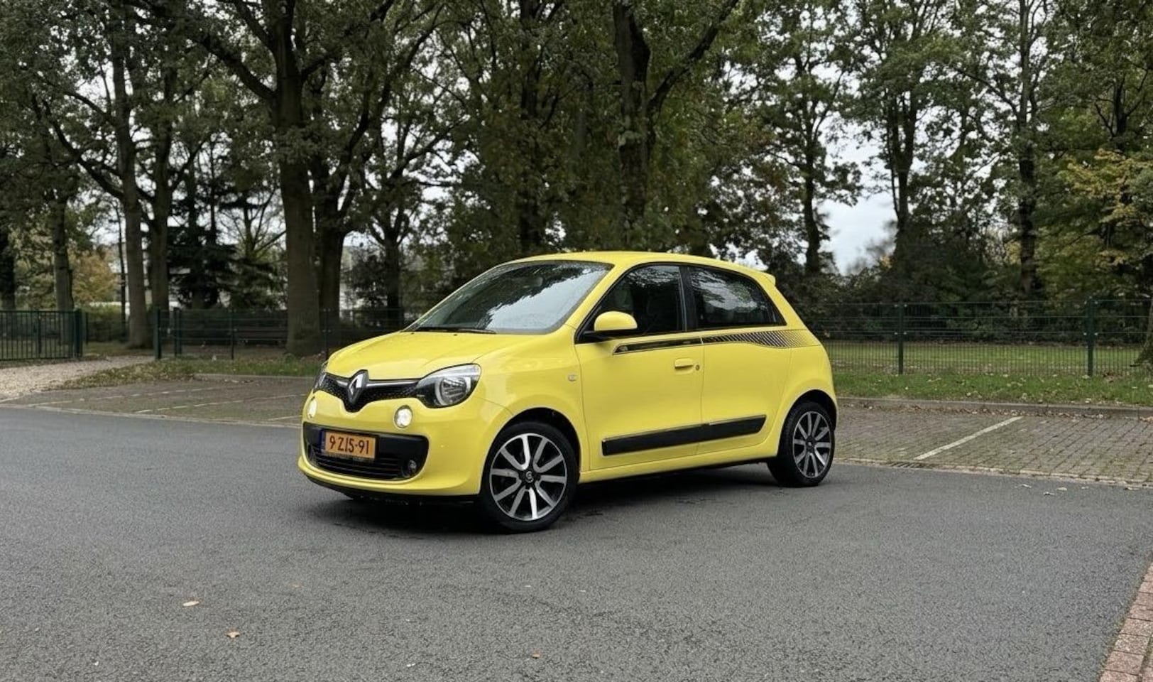 Renault Twingo - 2015 1.0 SCe | NWE APK & grote beurt | NAP - AutoWereld.nl
