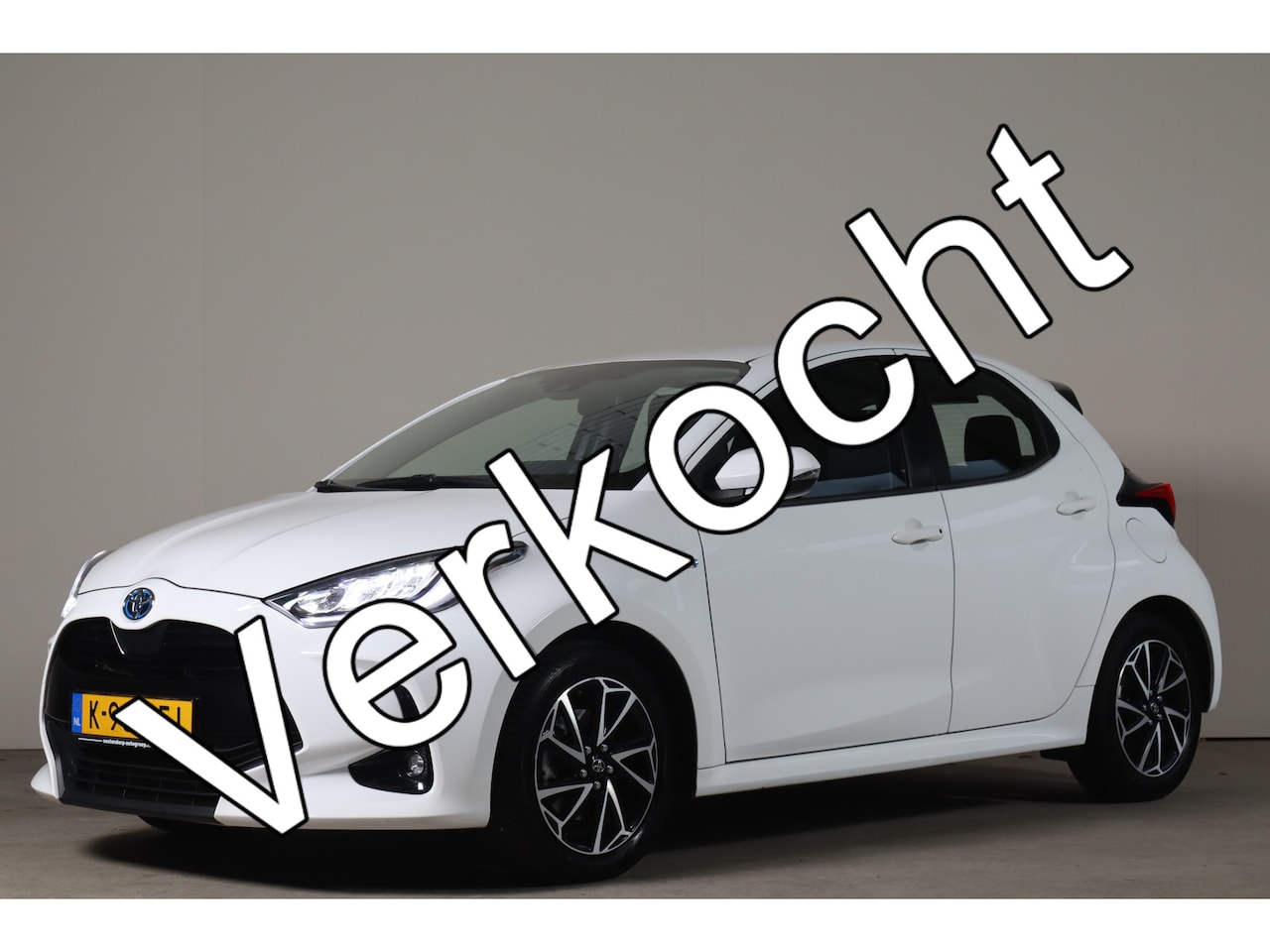 Toyota Yaris - 1.5 Hybrid Dynamic - NL Auto!! Dealer Onderhoud I Fabrieksgarantie!!! - AutoWereld.nl