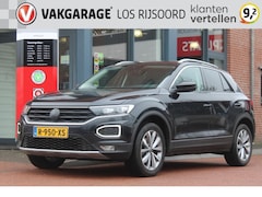 Volkswagen T-Roc - 1.5 TSI Aut. *Business* | Trekhaak | Camera | Adaptive Cruise Control | Carplay | Climate