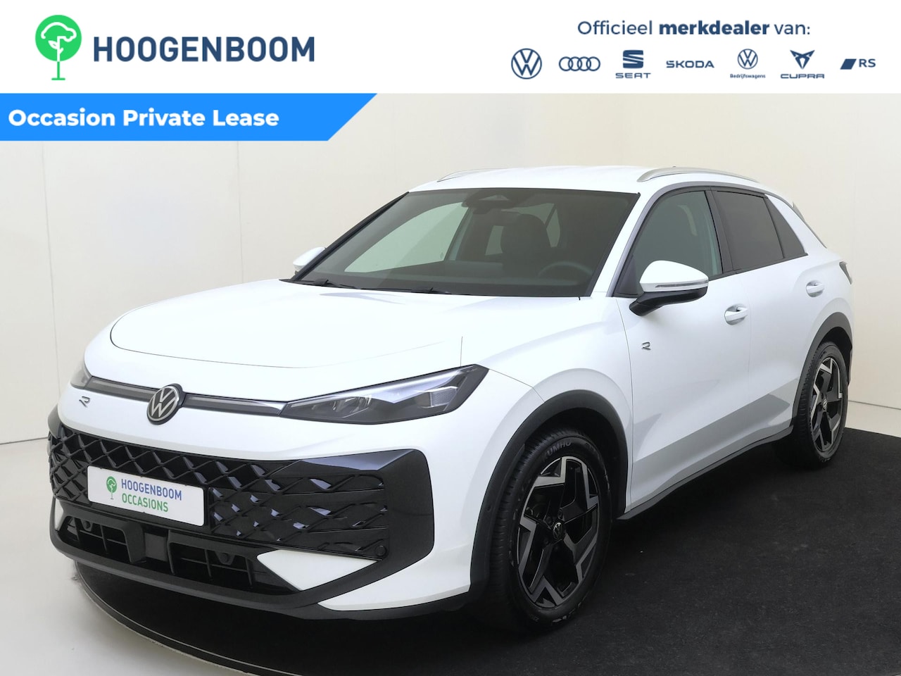 Volkswagen T-Roc - 1.5 eTSI R-Line | Achteruitrijcamera | Keyless | Adaptieve cruise control | Dodehoekdetect - AutoWereld.nl