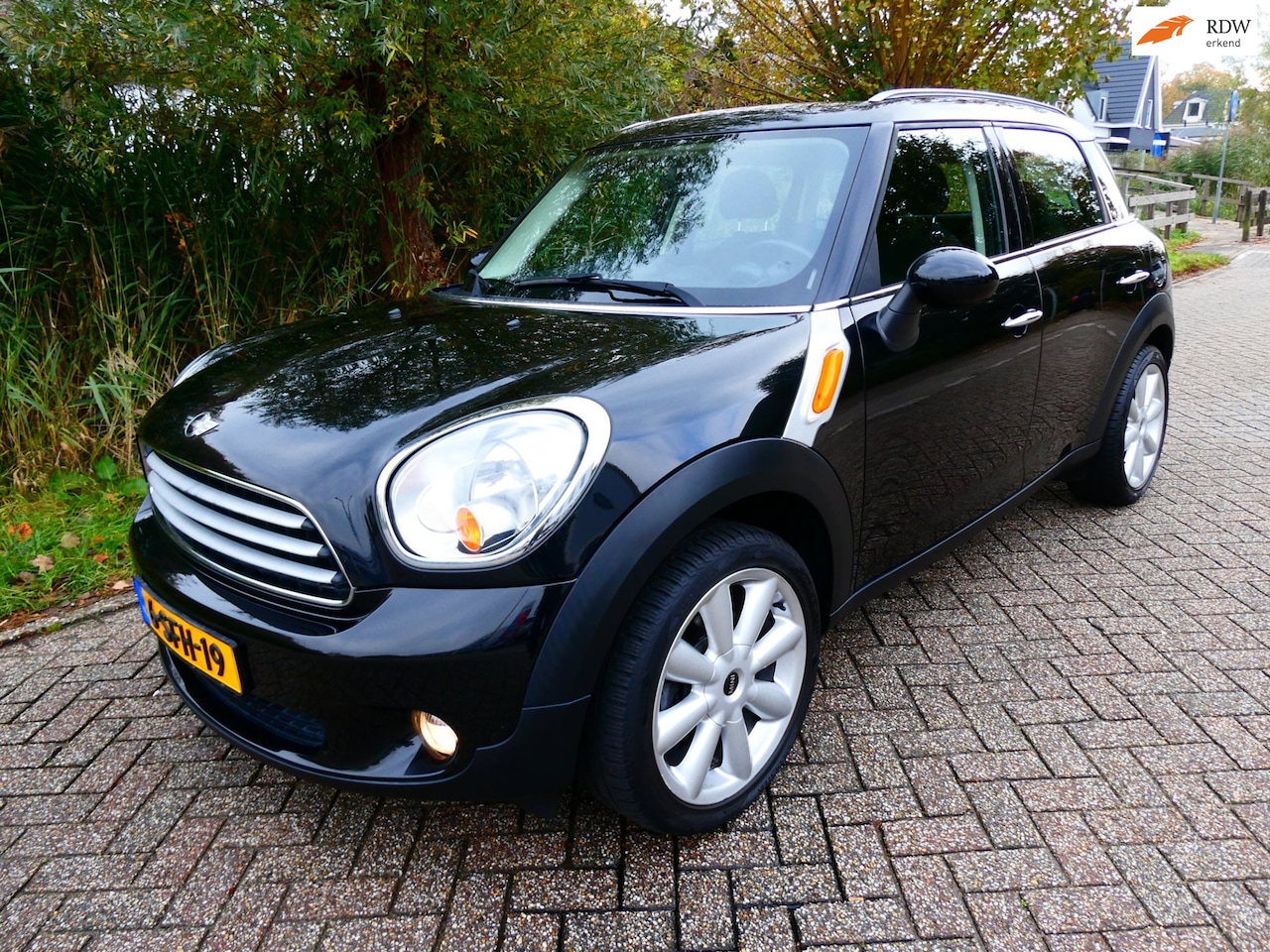 MINI Countryman - 1.6 Cooper Pepper 122pk Clima PDC Trekhaak Historie - AutoWereld.nl