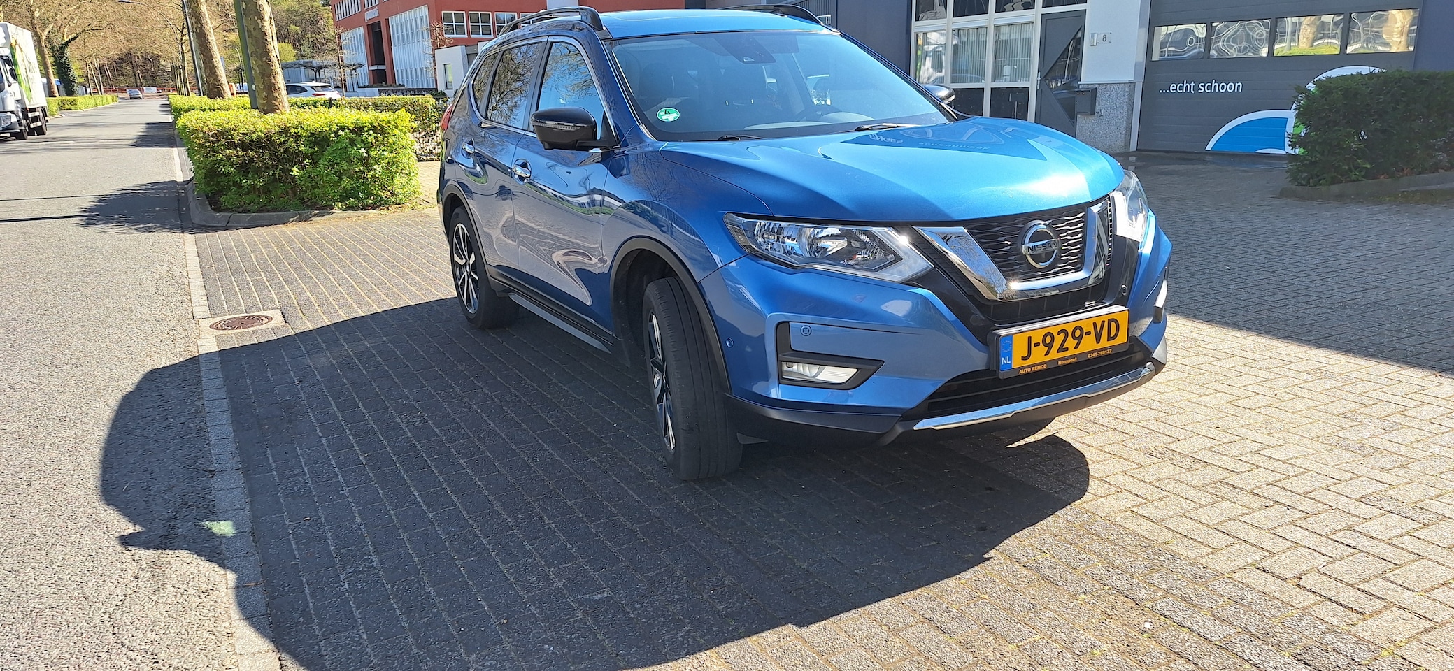 Nissan X-Trail - 1.3 DIG-T N-Tec Trekhaak, Verwarmde voorstoelen, Panorama dak, Parkeer assist, APK okt 2027 - AutoWereld.nl