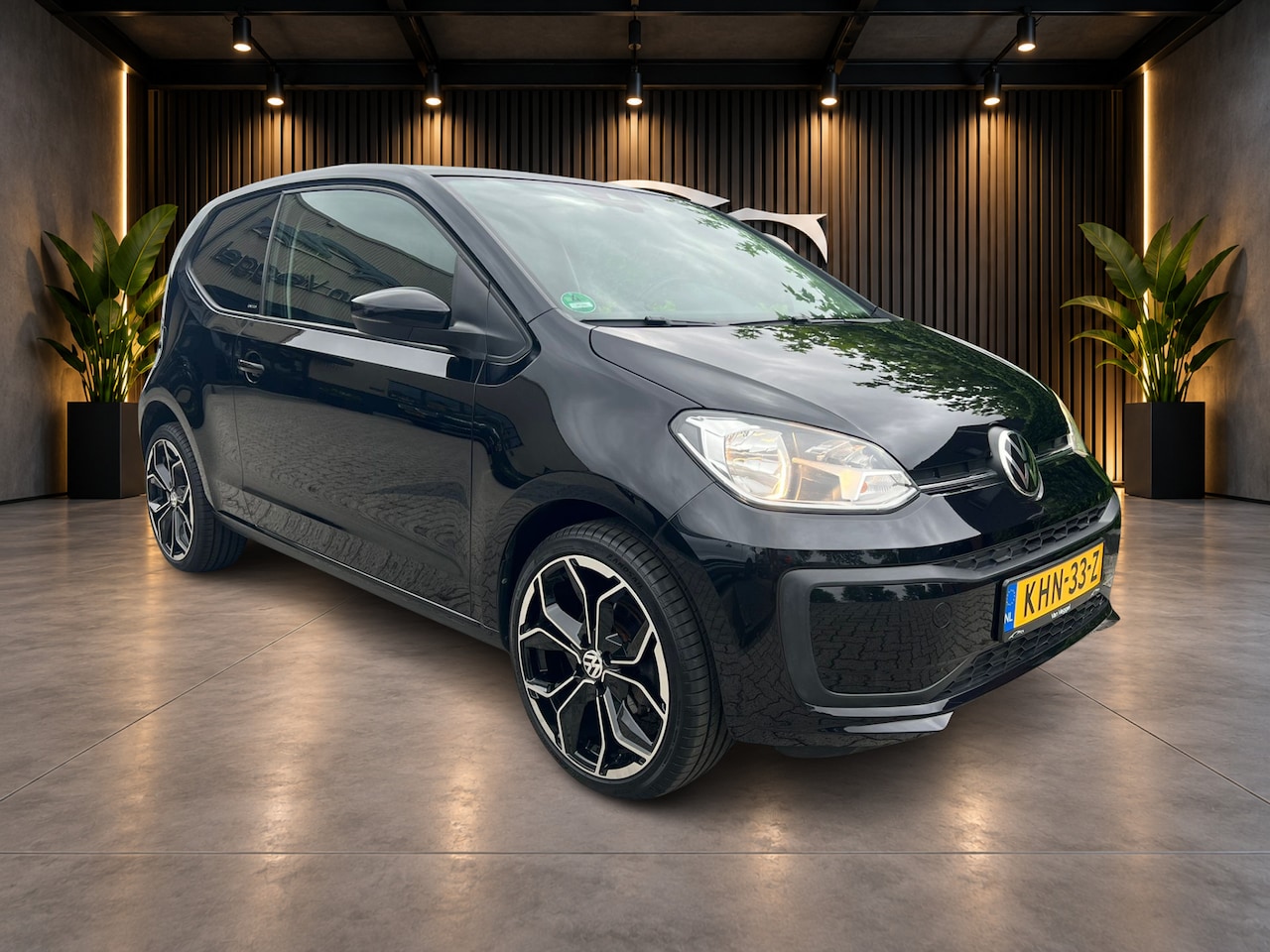 Volkswagen Up! - 1.0 airco, cruise, multistuur, elek ramen - AutoWereld.nl