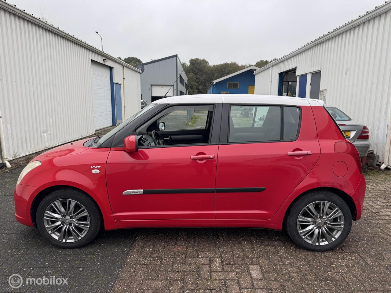 Suzuki Swift - 1.5 GLS | Nw APK | 5 Deur | Lm Velgen |Trekhaak - AutoWereld.nl