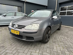 Volkswagen Golf - 1.4 FSi met trekhaak + airco, APK tot 05-2027