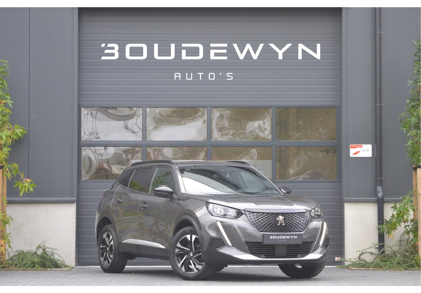 Peugeot 2008 - 1.2 PureTech 130 Allure Camera | Automaat | Carplay | Cruise Control - AutoWereld.nl