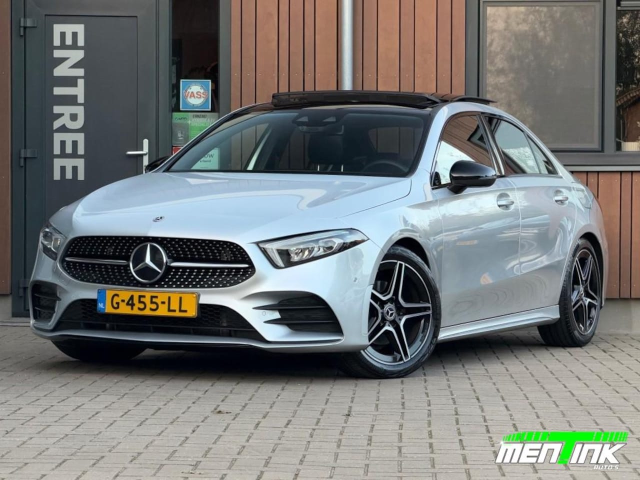 Mercedes-Benz A-klasse - 180 BNS SOL. AMG Aut. Pano N.A.P. Camera - AutoWereld.nl