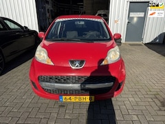 Peugeot 107 - 1.0-12V Millesim 200