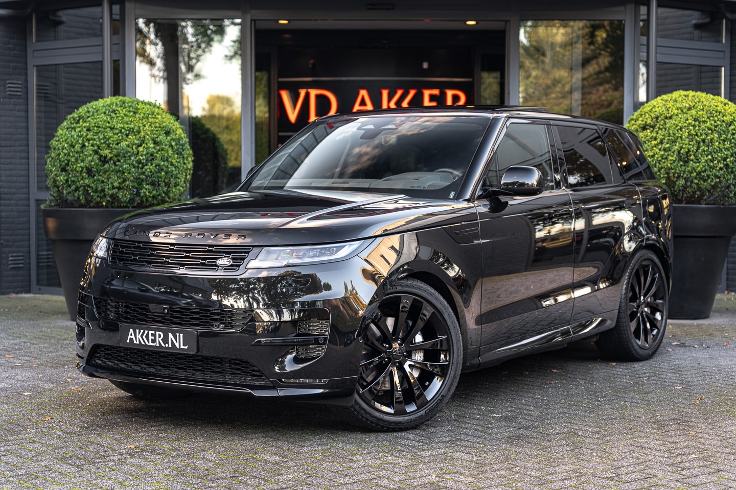 Land Rover Range Rover Sport - LANDROVER P460e Dynamic HSE | St. Koeling v+a | 23 Inch | Head-up | Black Pack - AutoWereld.nl