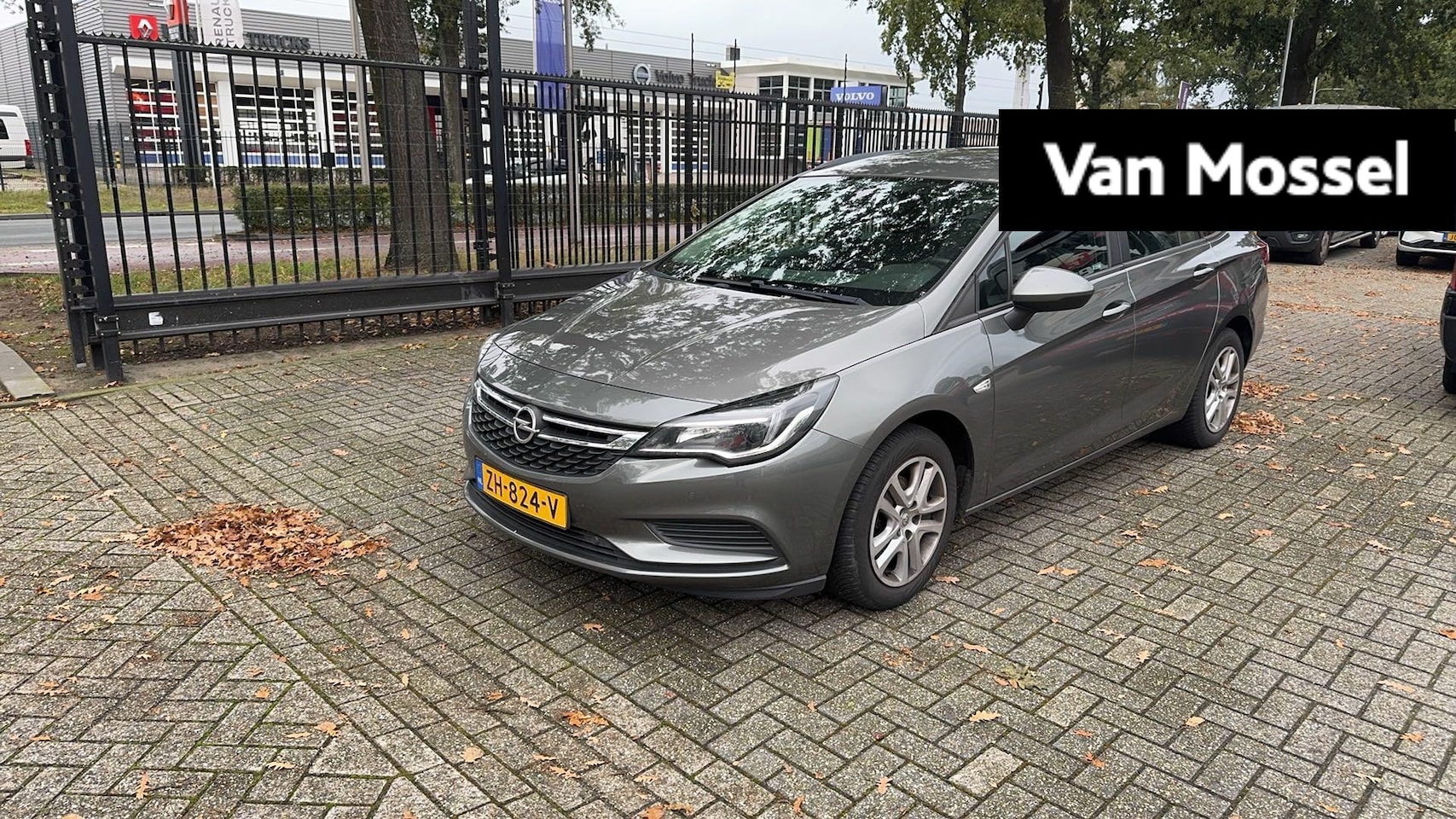 Opel Astra Sports Tourer - 1.0 Business Executive navigatie | cruise control | parkeersensoren voor + achter | - AutoWereld.nl