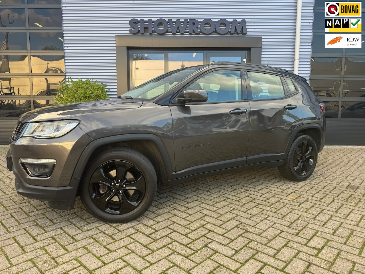 Jeep Compass - 1.4 MultiAir Night Eagle |CRUISE|LEDER|APPLECARPLAY|NAVI|PDC|CAMERA - AutoWereld.nl