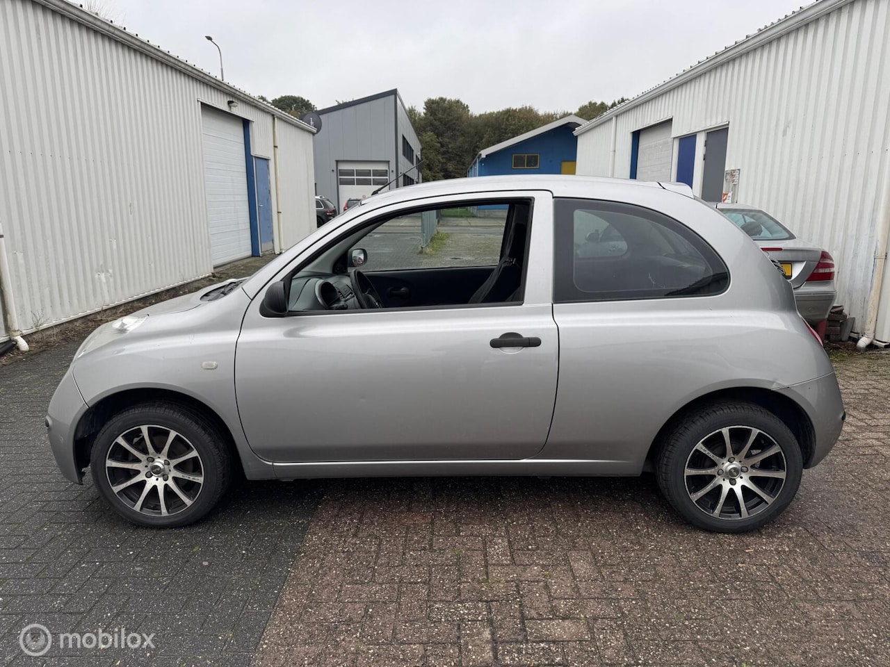 Nissan Micra - 1.2 Pure | Zo binnen , Zo weer weg | Koopje ! - AutoWereld.nl