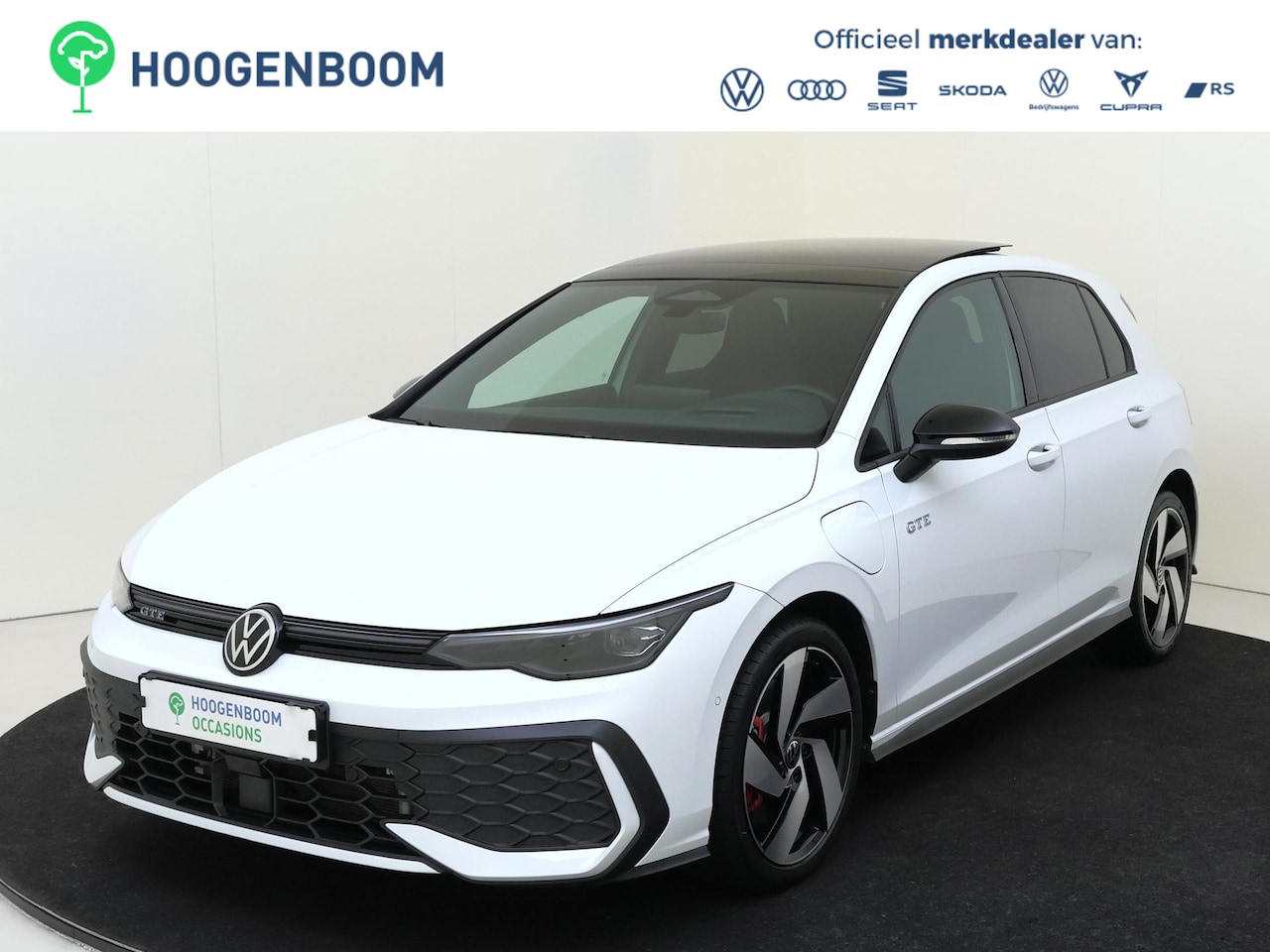 Volkswagen Golf - 1.5 eHybrid GTE | SoH 100% | Panoramadak | Trekhaak | Achteruitrijcamera | Adaptieve dempi - AutoWereld.nl