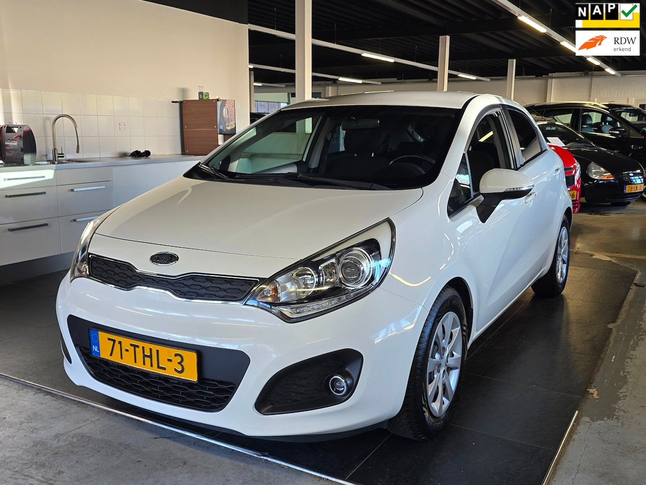 Kia Rio - 1.2 CVVT Super Pack/AIRCO/CRUISE/APK 03-2027/ - AutoWereld.nl