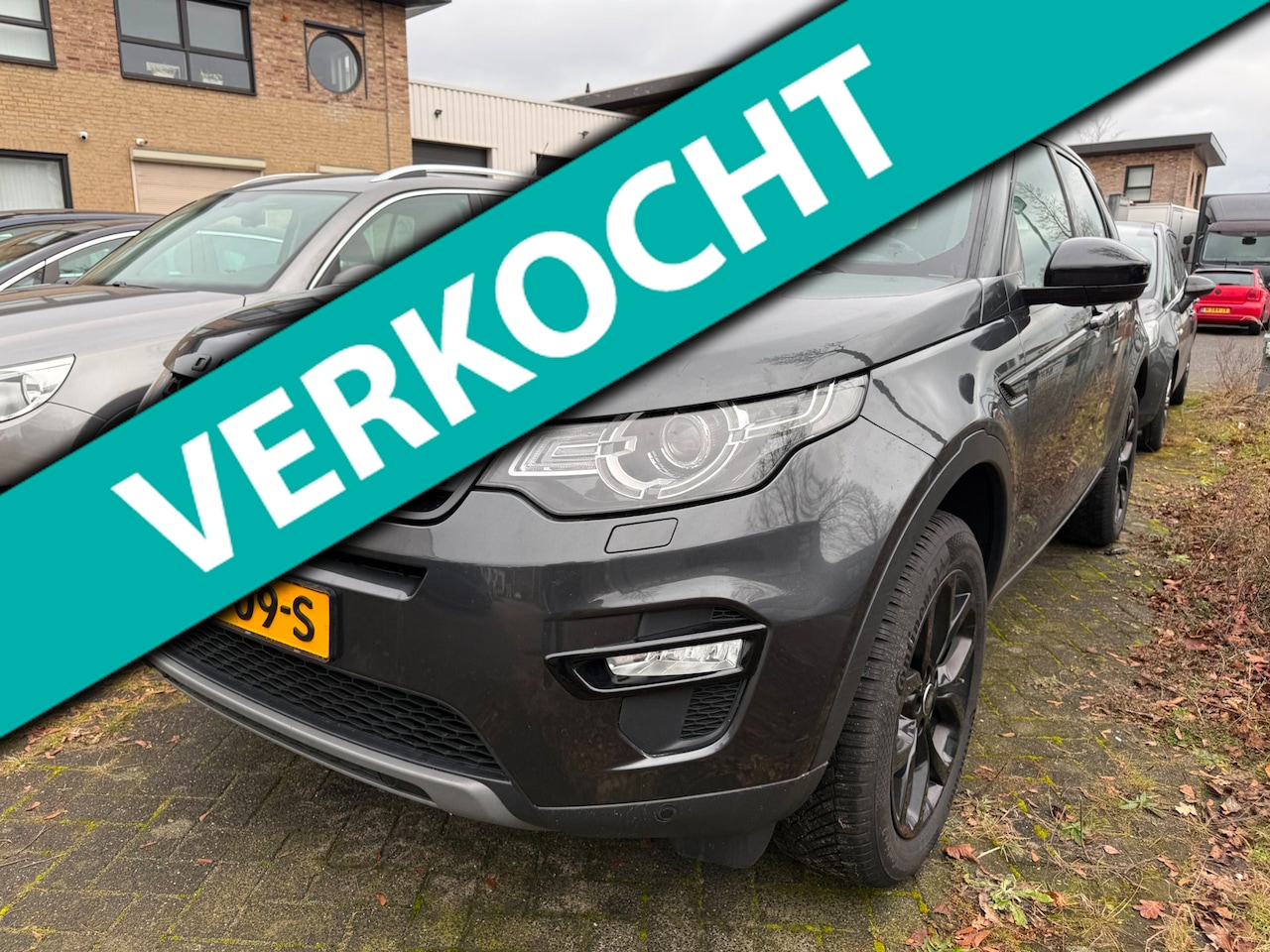 Land Rover Discovery Sport - 2.0 TD4 Urban Series SE Dynamic Bj 2019 Only Export car have German Papers!!!!! - AutoWereld.nl