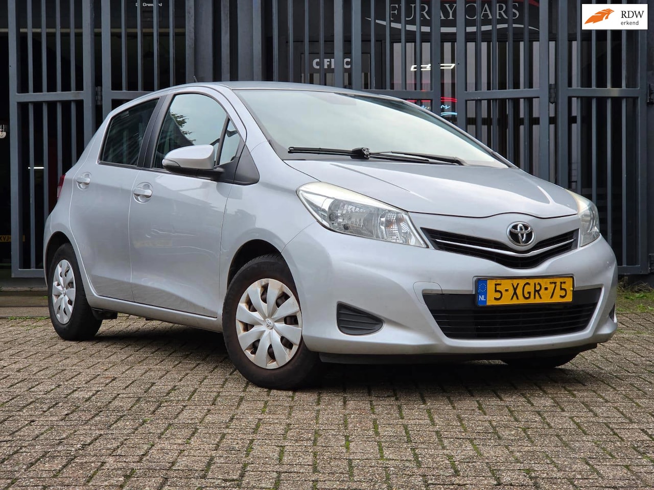 Toyota Yaris - 1.0 VVT-i Now 1.0 VVT-i Now - AutoWereld.nl
