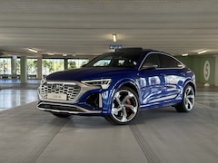 Audi Q8 Sportback e-tron - SQ8 115 kWh | Valcona Leder | Panoramadak | Trekhaak | 22'' | Matrix LED | Memory | B&O |