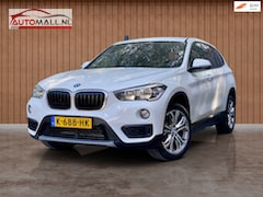 BMW X1 - SDrive18i High Executive Automaat I Navi I APK I Achteruit Camera I Nette Auto