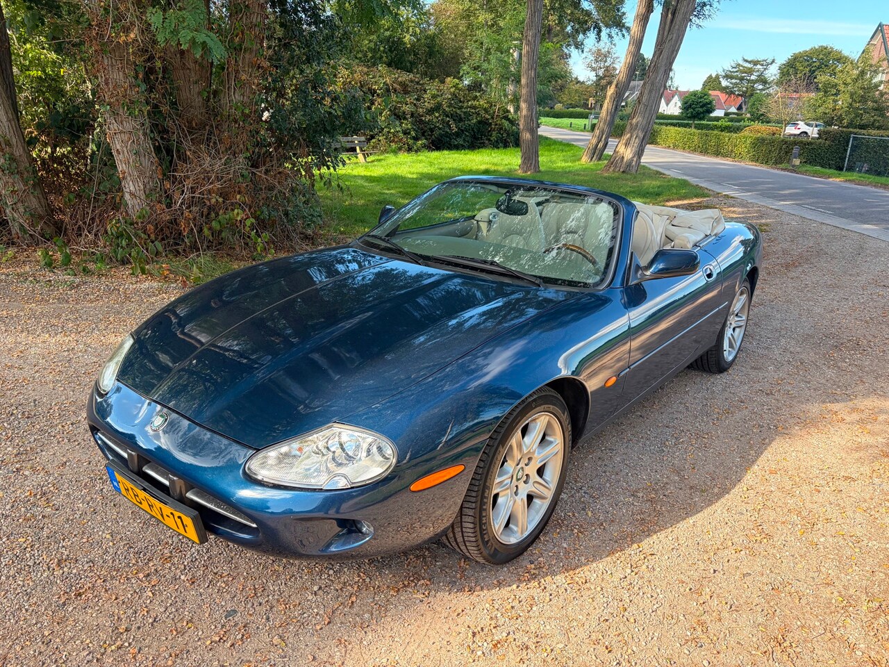 Jaguar XK8 - 4.0 V8 Convertible 4.0 V8 Convertible - AutoWereld.nl