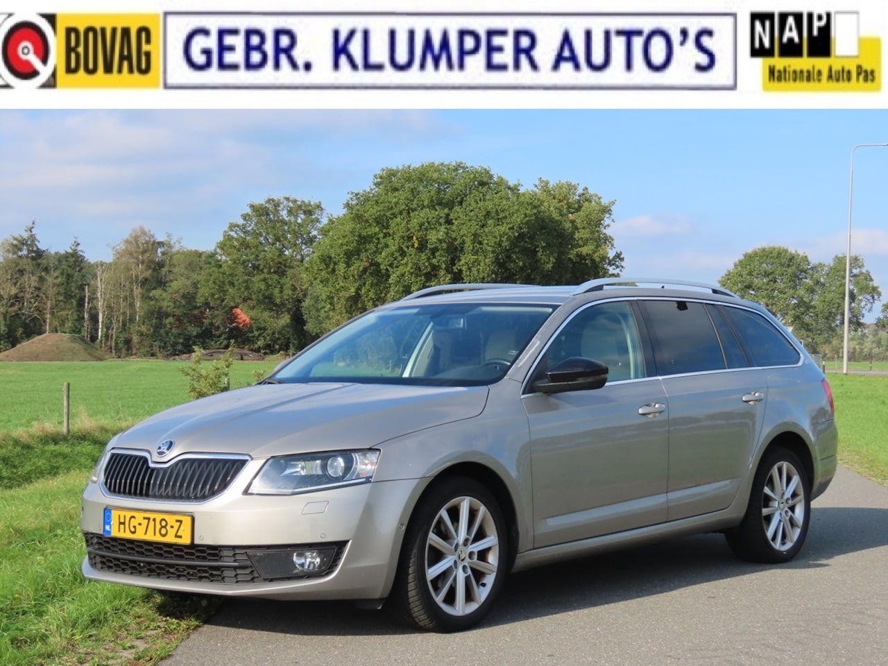 Skoda Octavia Combi - 1.6 TDI Greentech Style Businessline Keyless, Navi, Cruise, ECC, Xenon - AutoWereld.nl