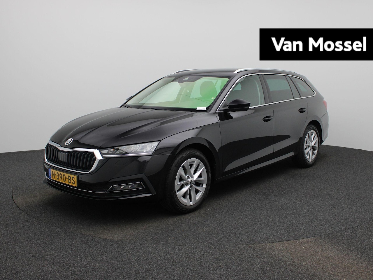 Skoda Octavia Combi - 1.5 e-TSI Business Edition Plus | WORDT VERWACHT | TREKHAAK | STOELVERWARMING | STUURVERWA - AutoWereld.nl
