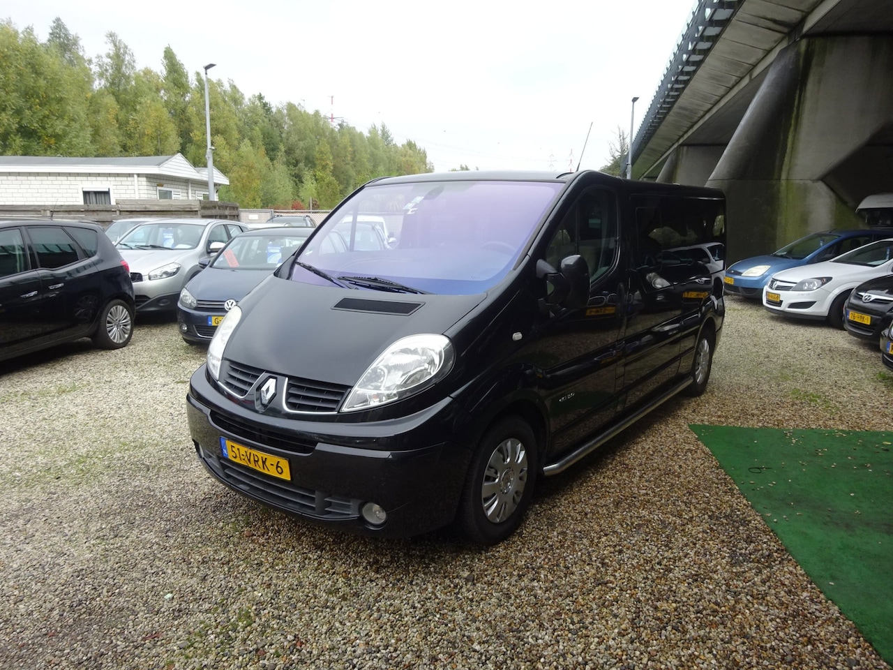 Renault Trafic - 2.5 dCi T29 L2H1 DC automaat dubbel cabine trekhaak - AutoWereld.nl