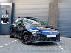 Volkswagen Golf - 1.4 eHybrid GTE | Pano | IQ | 19" Estoril | Black on Black | Elektrische trekhaak | Vol in