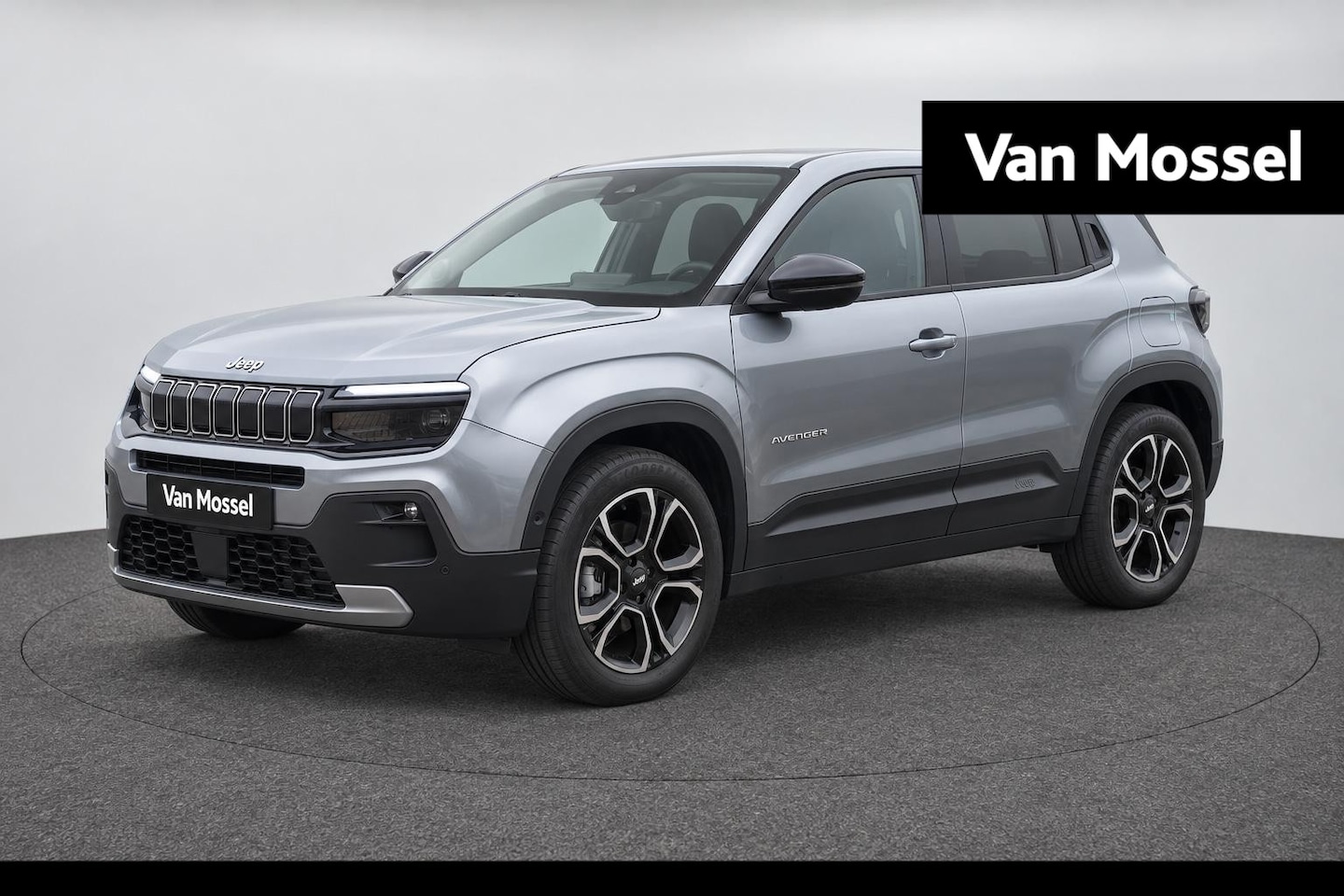 Jeep Avenger - 1.2 e-Hybrid Summit Automaat | Winterpack | LMV | Cruise controle | Navi | Elektr klep - AutoWereld.nl