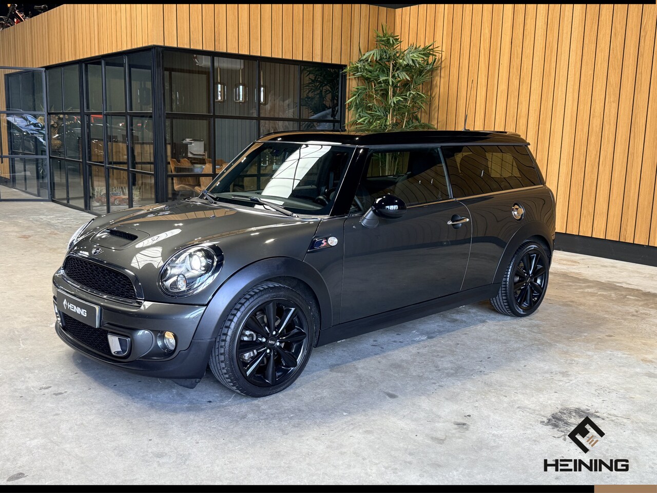 MINI Clubman - 2.0 Cooper SD Chili Navigatie | Panoramadak | 173.000 km - AutoWereld.nl