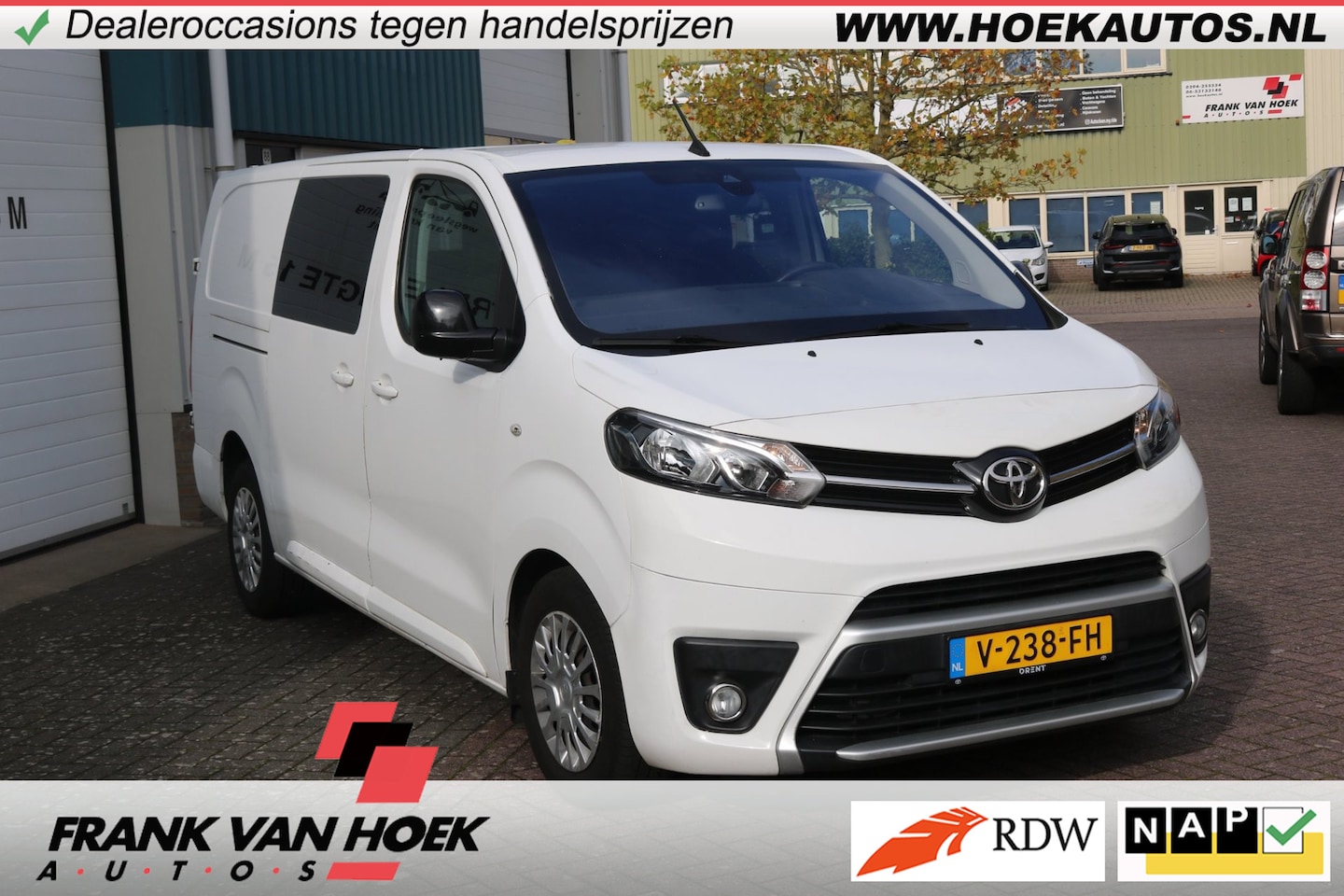 Toyota PROACE Long Worker - 2.0 D-4D Professional Dubbel Cabine - AutoWereld.nl